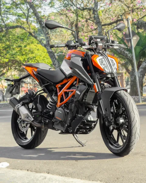 KTM DUKE 390
