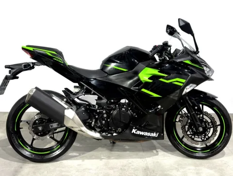 KAWASAKI NINJA 400
